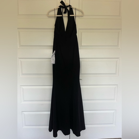 Dress The Population Camden Mermaid‎ Hem Maxi Evening Gown in Black - Picture 5 of 8